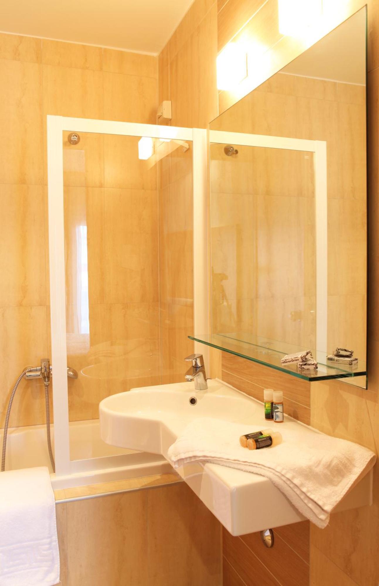 Hotel Alfa เอเดสซา ภายนอก รูปภาพ