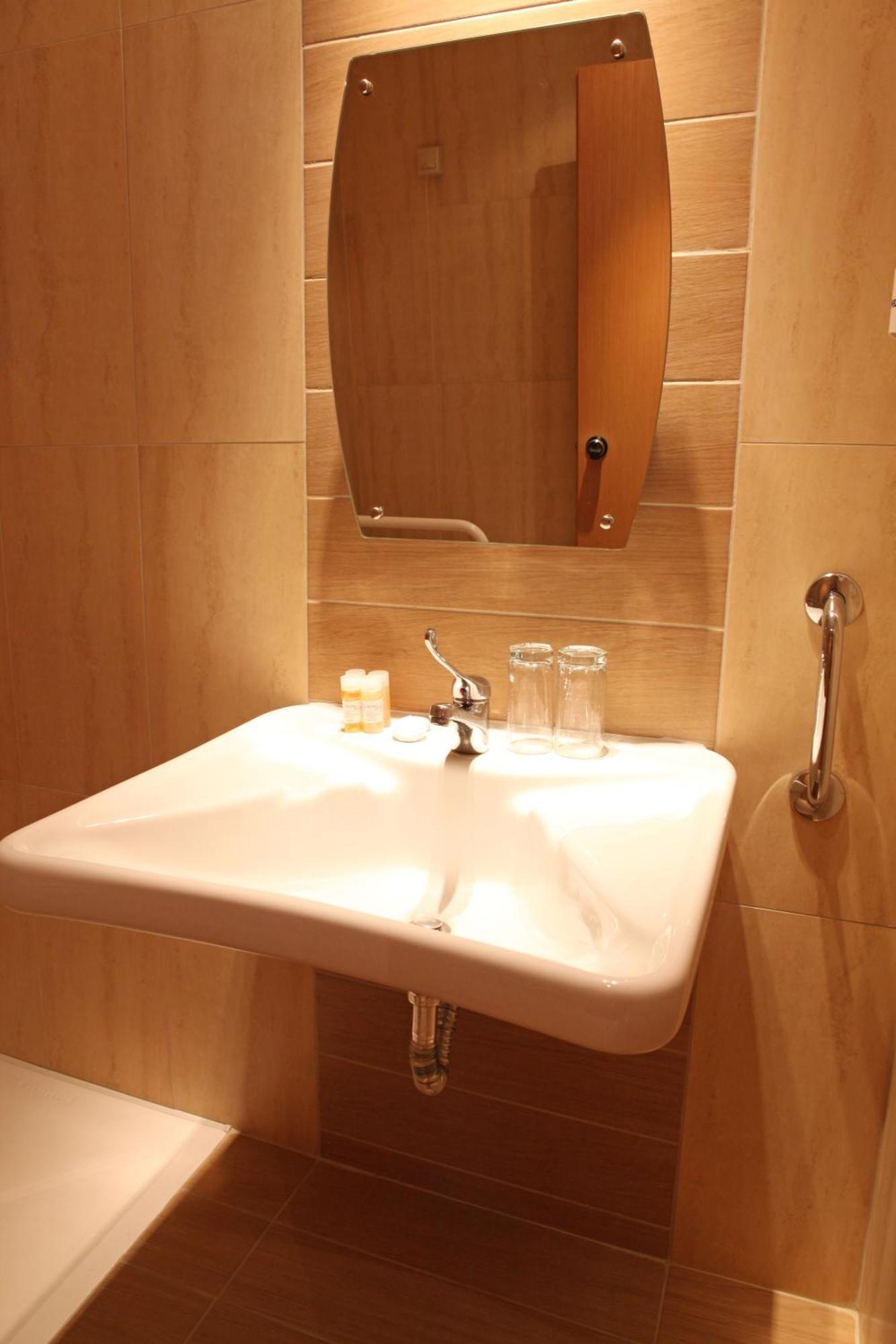 Hotel Alfa เอเดสซา ภายนอก รูปภาพ