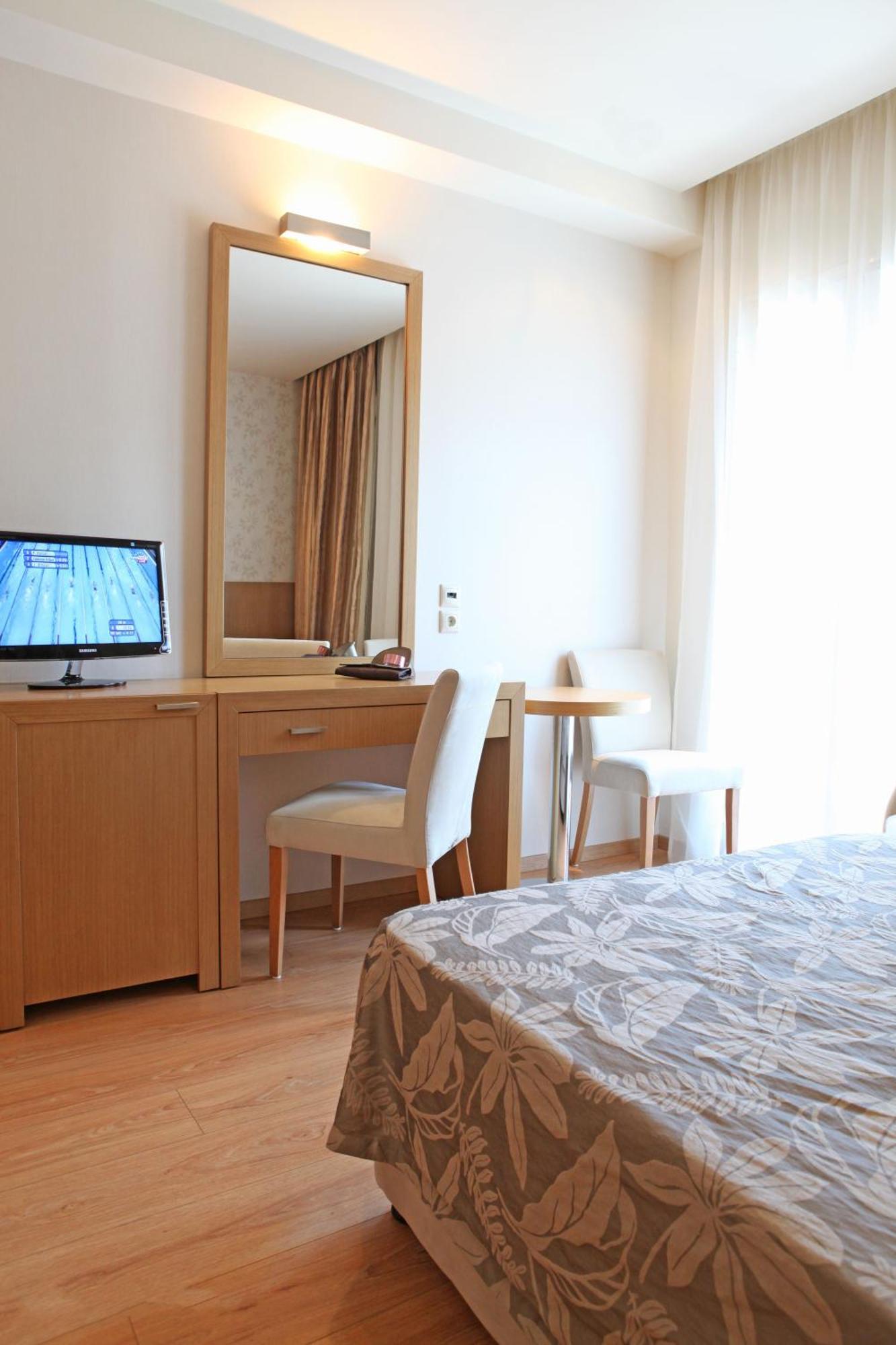 Hotel Alfa เอเดสซา ภายนอก รูปภาพ